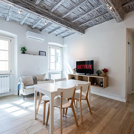 10 Minuti Duomo - Double Suite Con Idromassaggio ฟลอเรนซ์ ภายนอก รูปภาพ