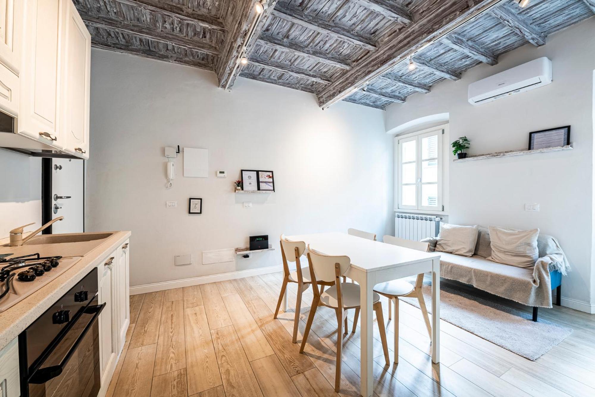10 Minuti Duomo - Double Suite Con Idromassaggio ฟลอเรนซ์ ภายนอก รูปภาพ